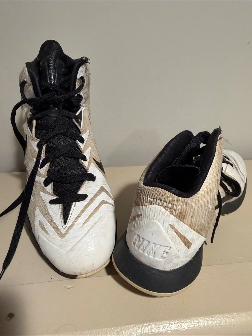Nike Kids White Tan & Black High-Top Sneakers
